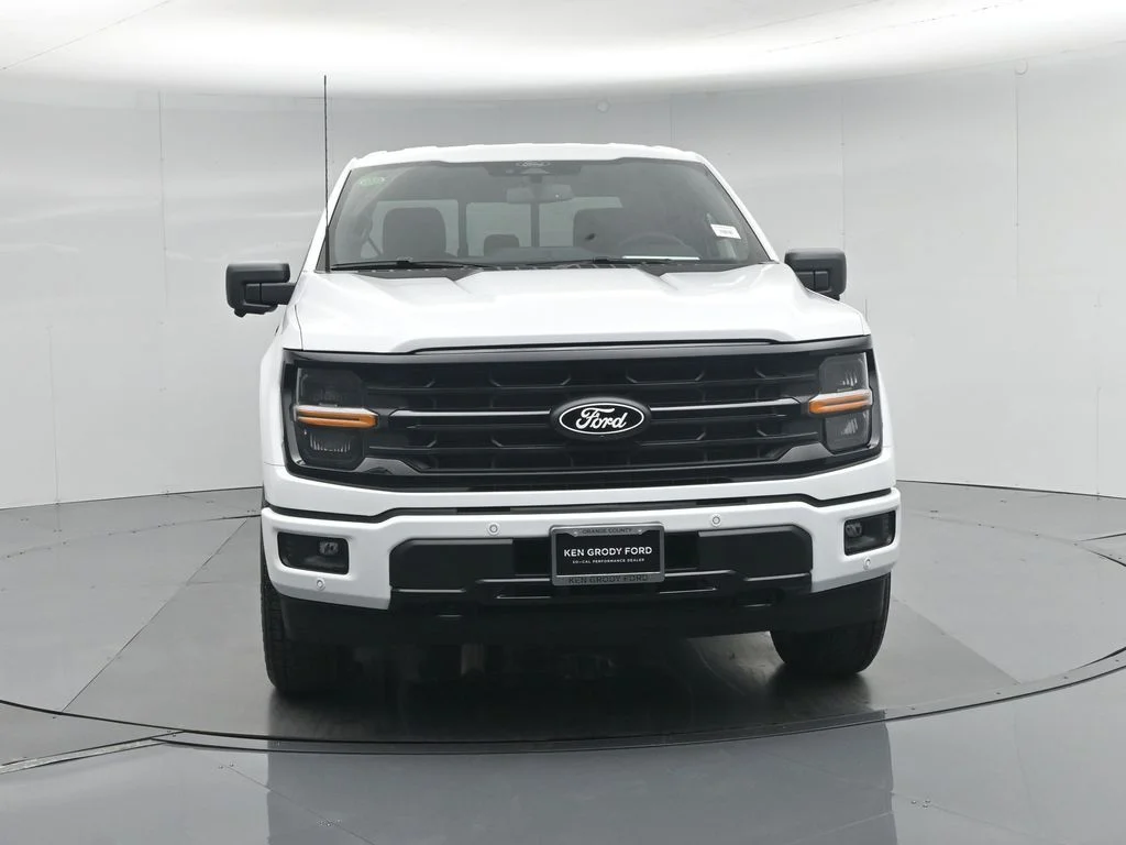 New 2026 Oxford White Ford XLT image 55