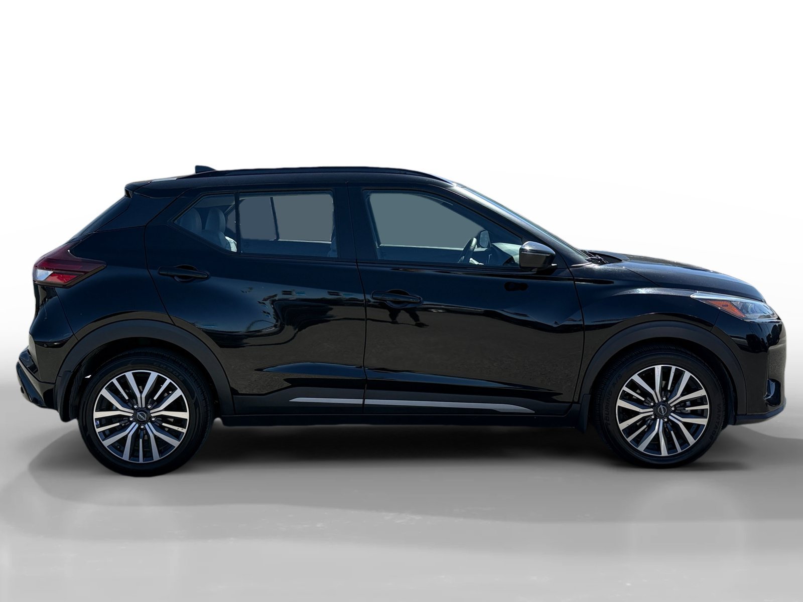 Used 2023 Super Black Nissan SR image 6