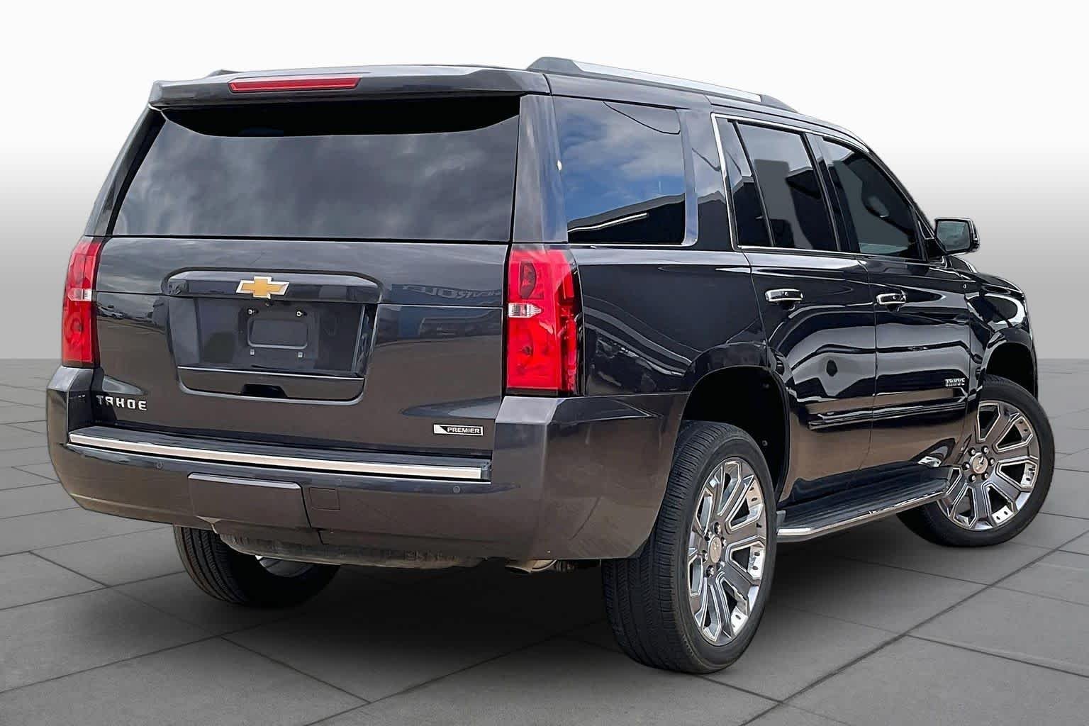 Used 2017 TUNGSTEN METALLIC Chevrolet Premier image 12