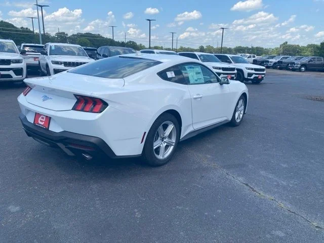 New 2026 Oxford White Ford EcoBoost® Fastback image 8