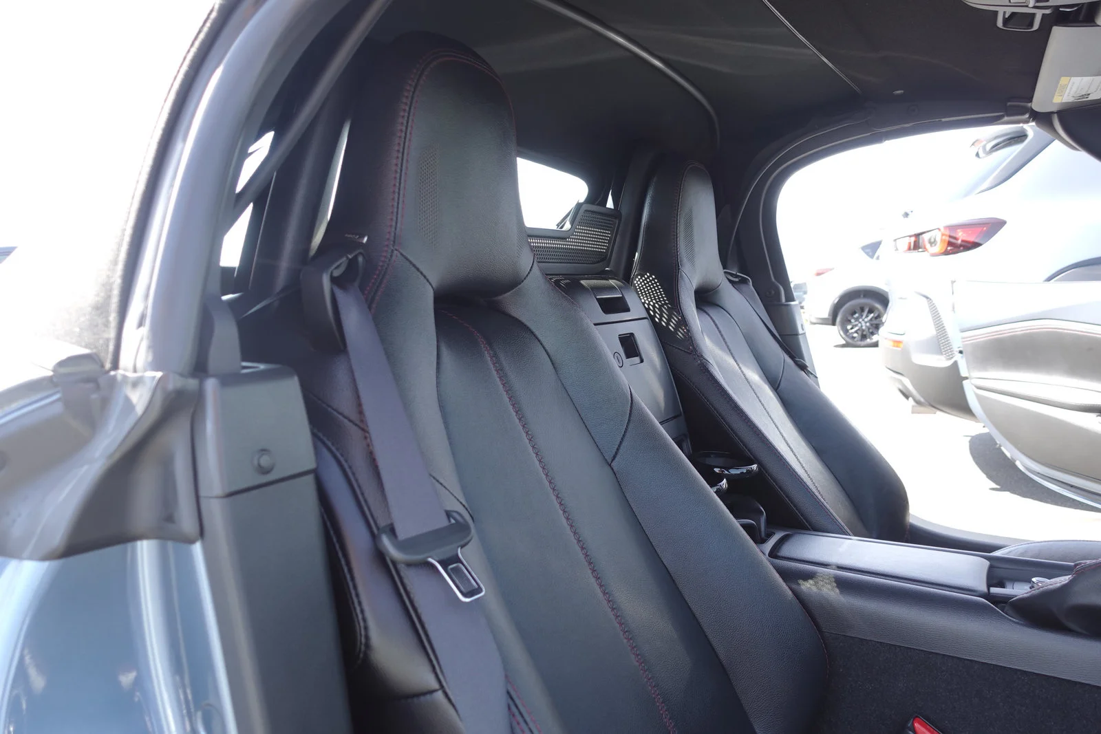 Used 2016 Blue Reflex Mica Mazda Grand Touring image 12
