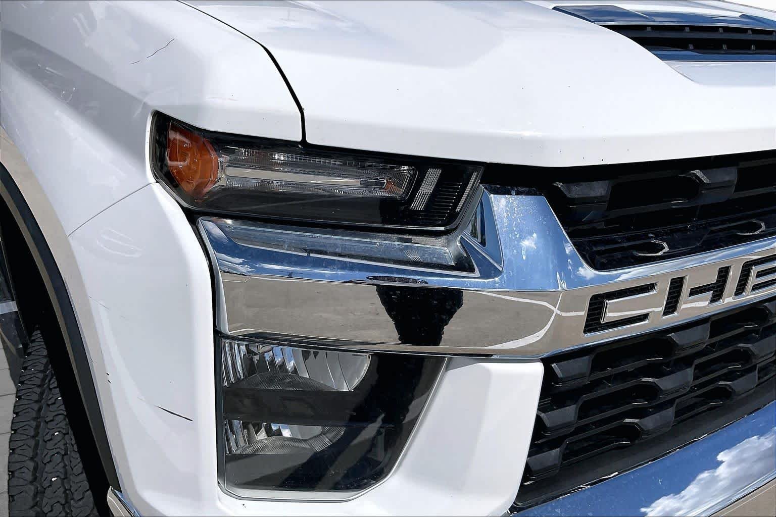 Used 2023 Summit White Chevrolet LT image 26