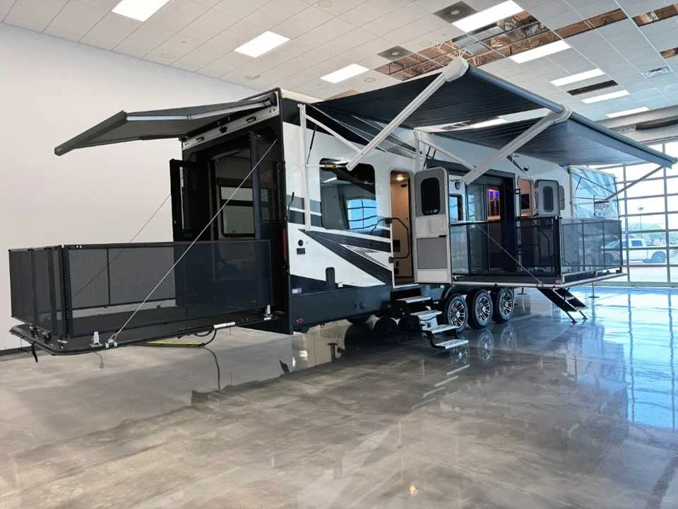 Used 2024 WHITE JAYCO  image 6