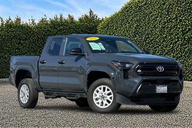 2025 Toyota Tacoma SR