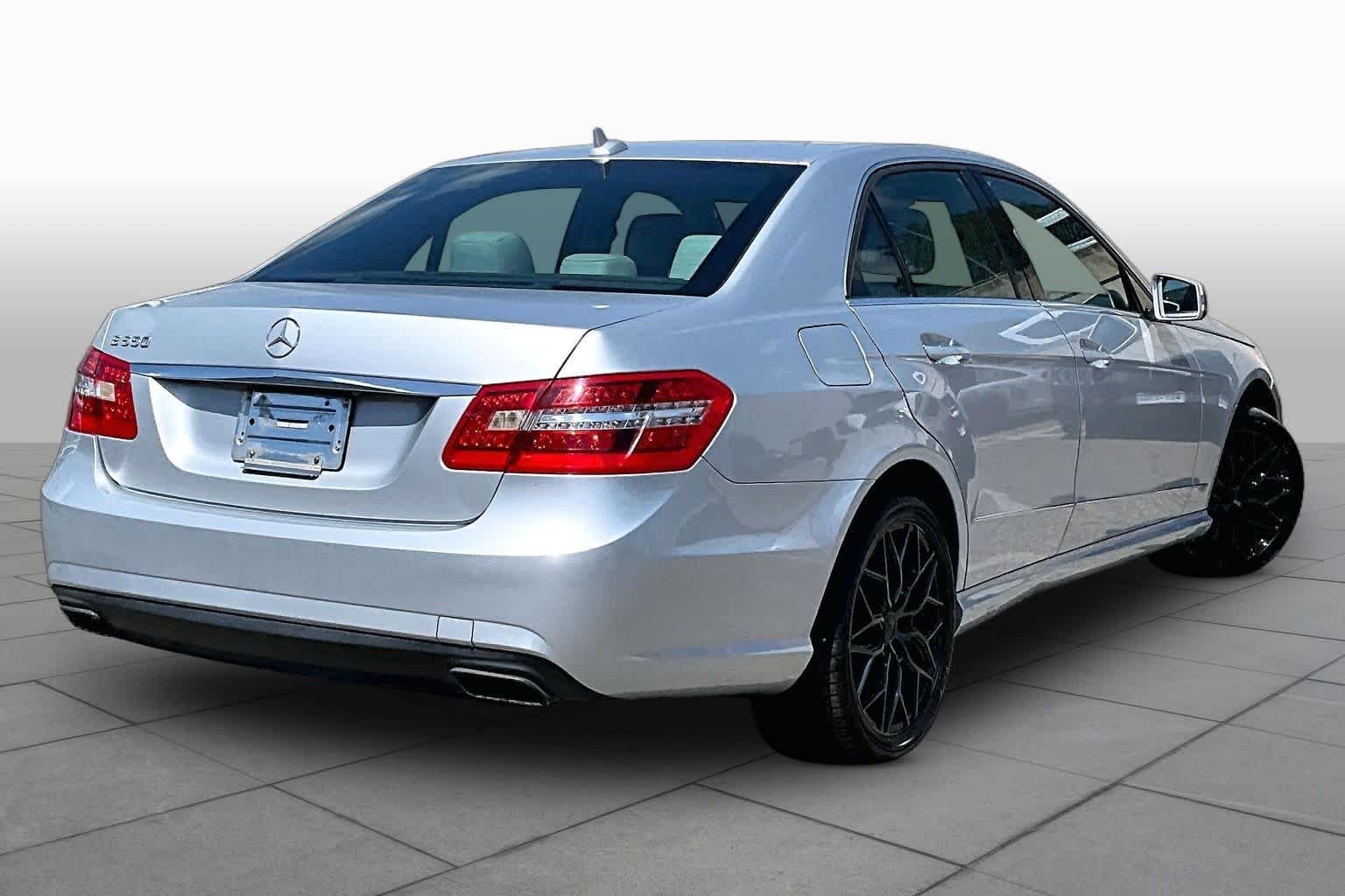 Pre-Owned 2011 Mercedes-Benz E 550 Luxury