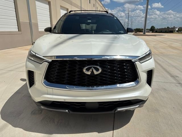 Used 2024 Black INFINITI Autograph image 2
