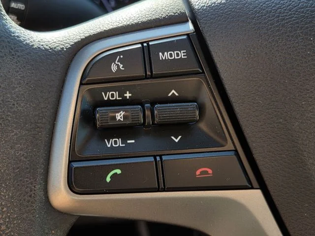Used 2018 Blue Hyundai SEL image 21