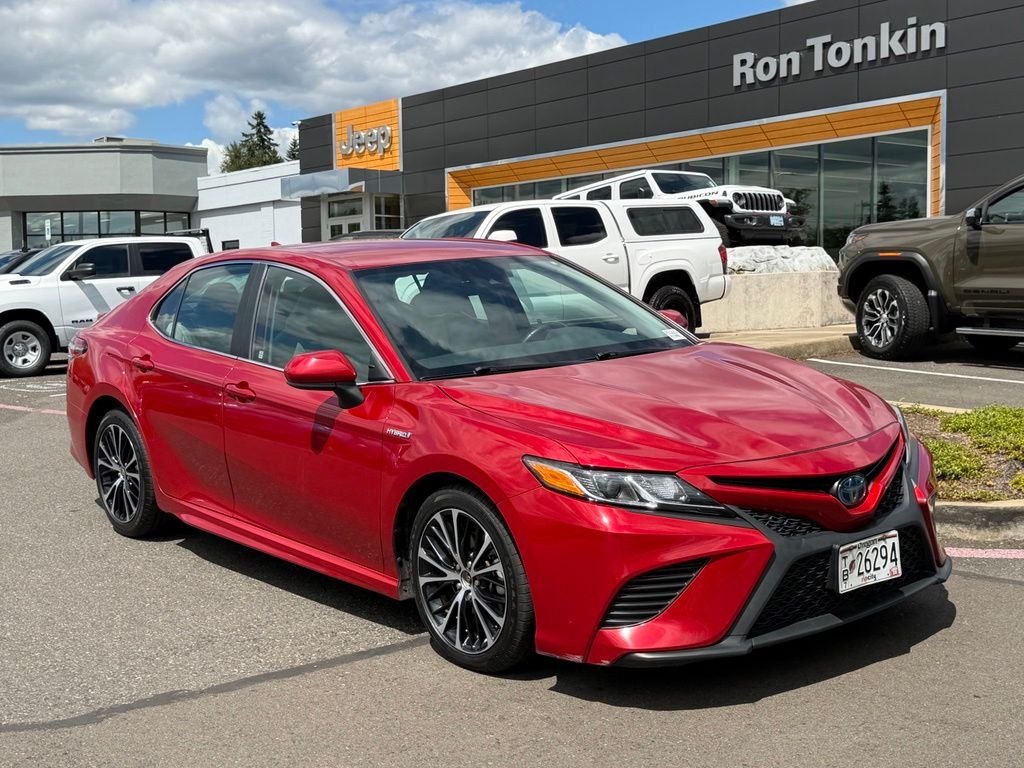 Used 2020 Red Toyota SE image 1