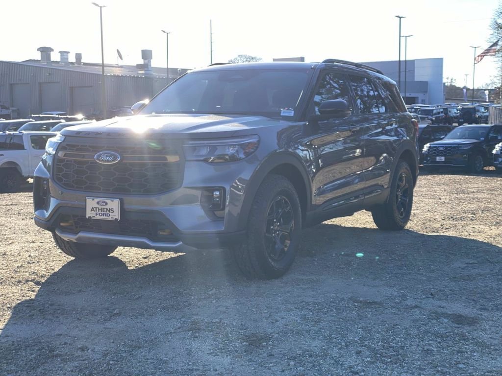 New 2026 Carbonized Gray Metallic Ford Tremor® image 7