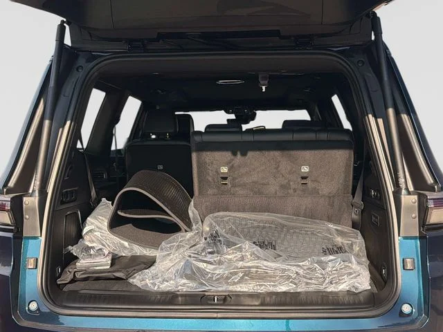 New 2026 Fathom Blue Pearl-Coat Exterior Paint (Late Availability) Jeep Upland image 12