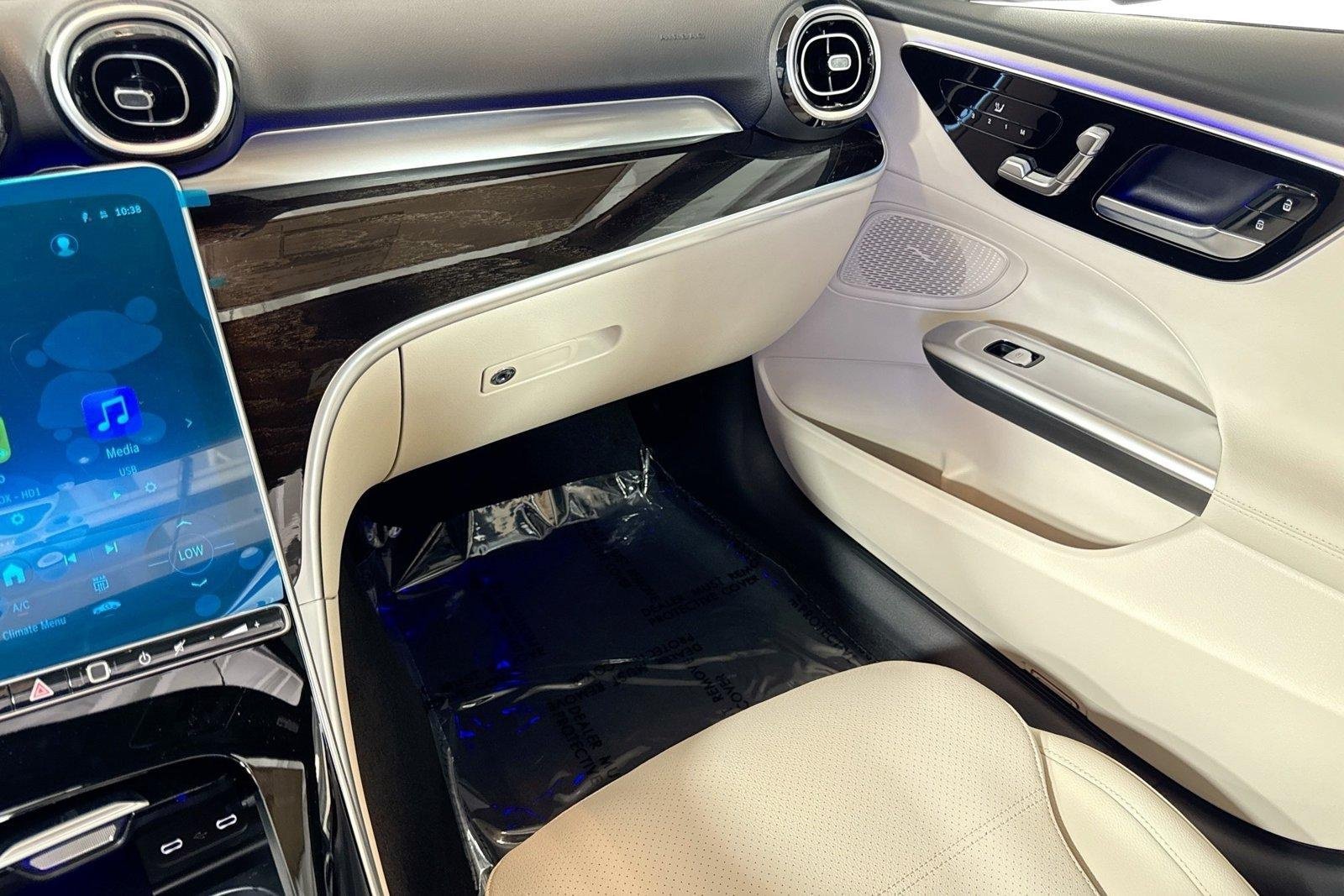 New 2026 Polar White Mercedes-Benz C 300 image 21