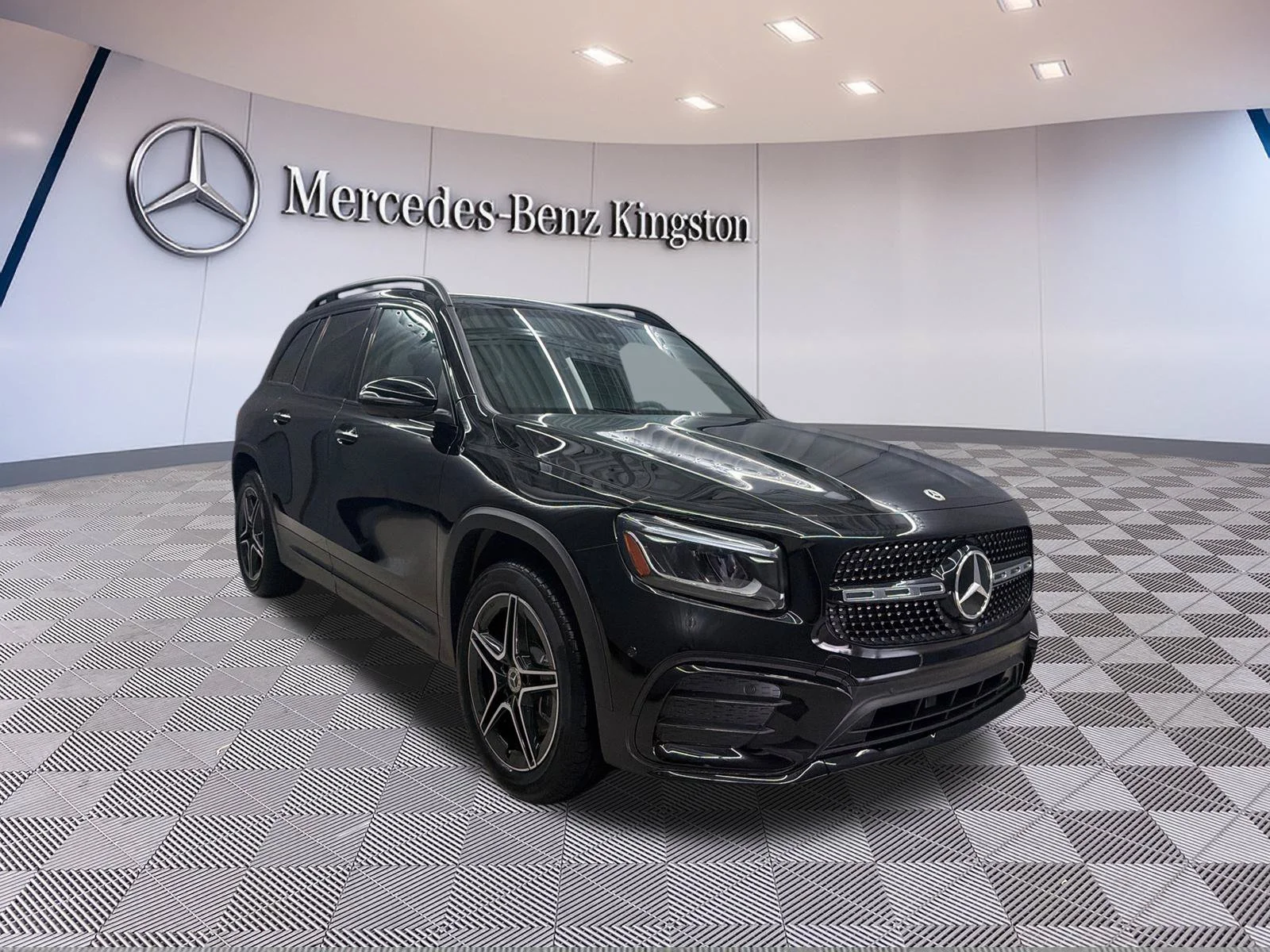 Used 2026 Black Mercedes-Benz GLB 250 image 1