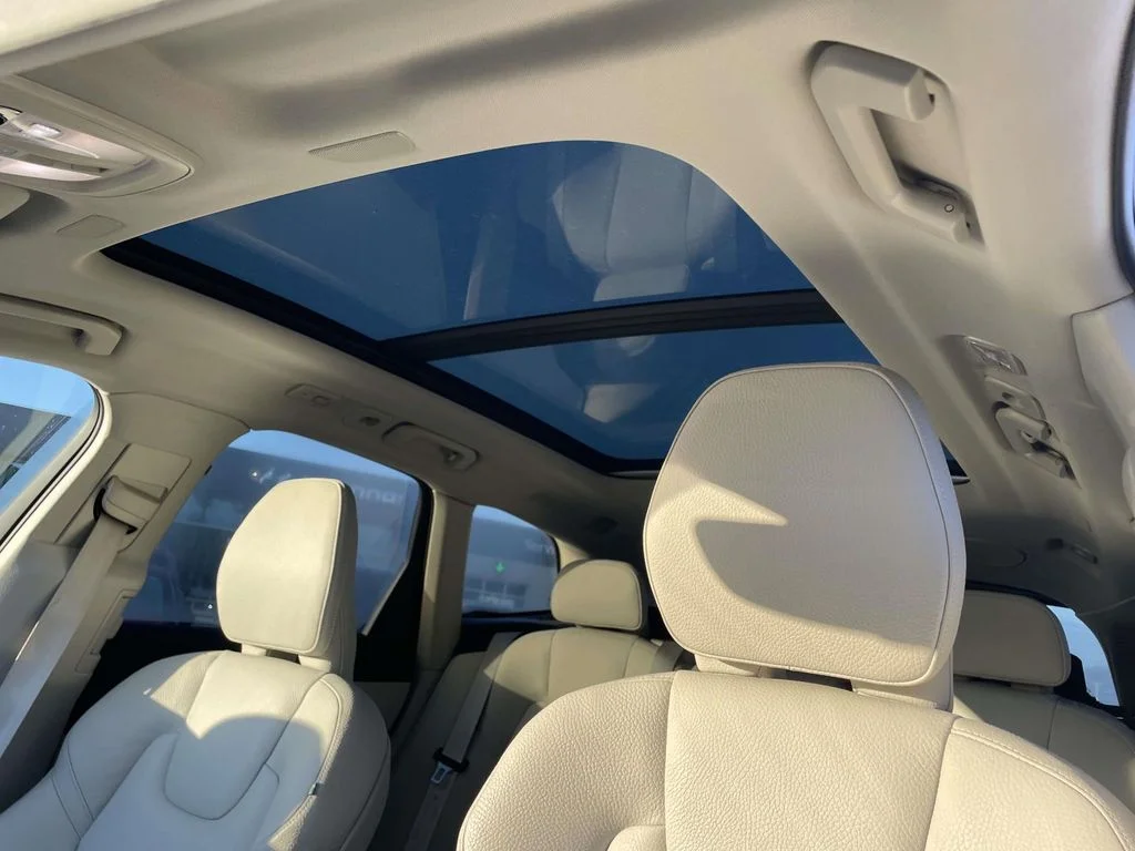 Used 2024 Denim Blue Metallic Volvo Plus Dark Theme image 9