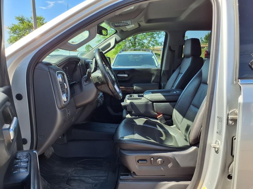 Used 2019 Silver GMC SLT image 14