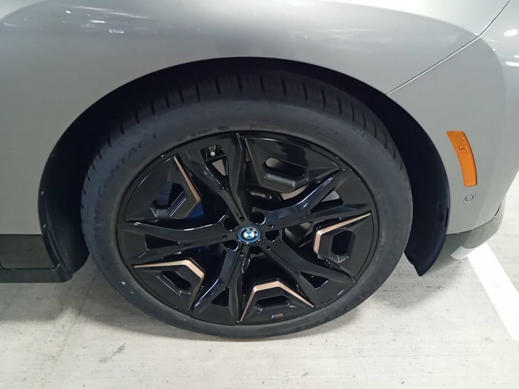 Certified Used 2023 Gray Metallic BMW M60 image 25
