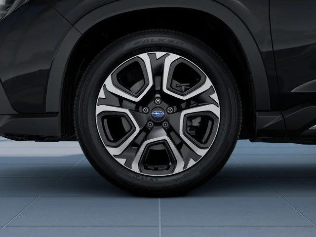 New 2026 Crystal Black Silica Subaru Limited image 9