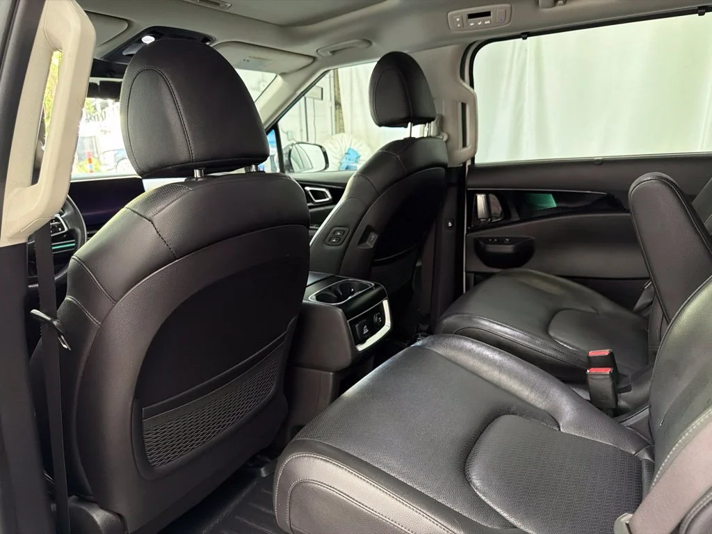 Used 2025 White Kia SX Prestige image 24
