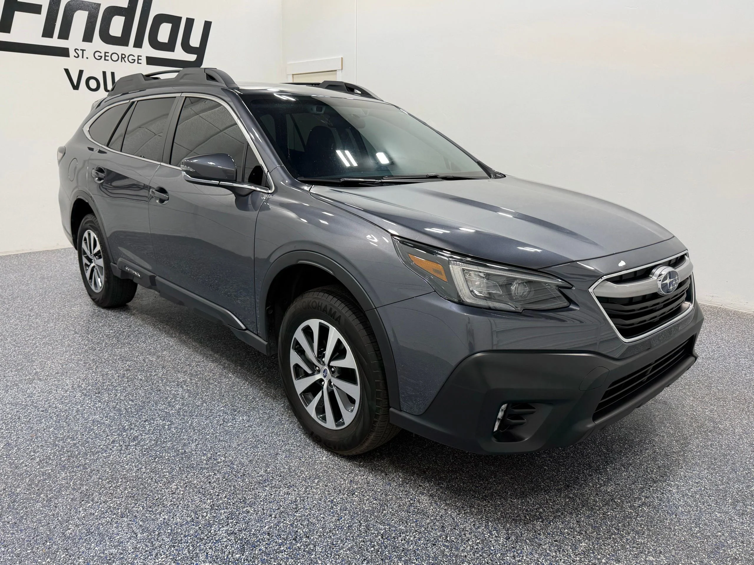 Used 2022 Gray Subaru Premium image 9