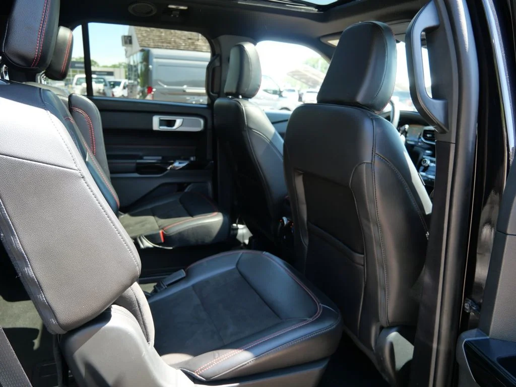 Certified Used 2023  Ford ST-Line image 13