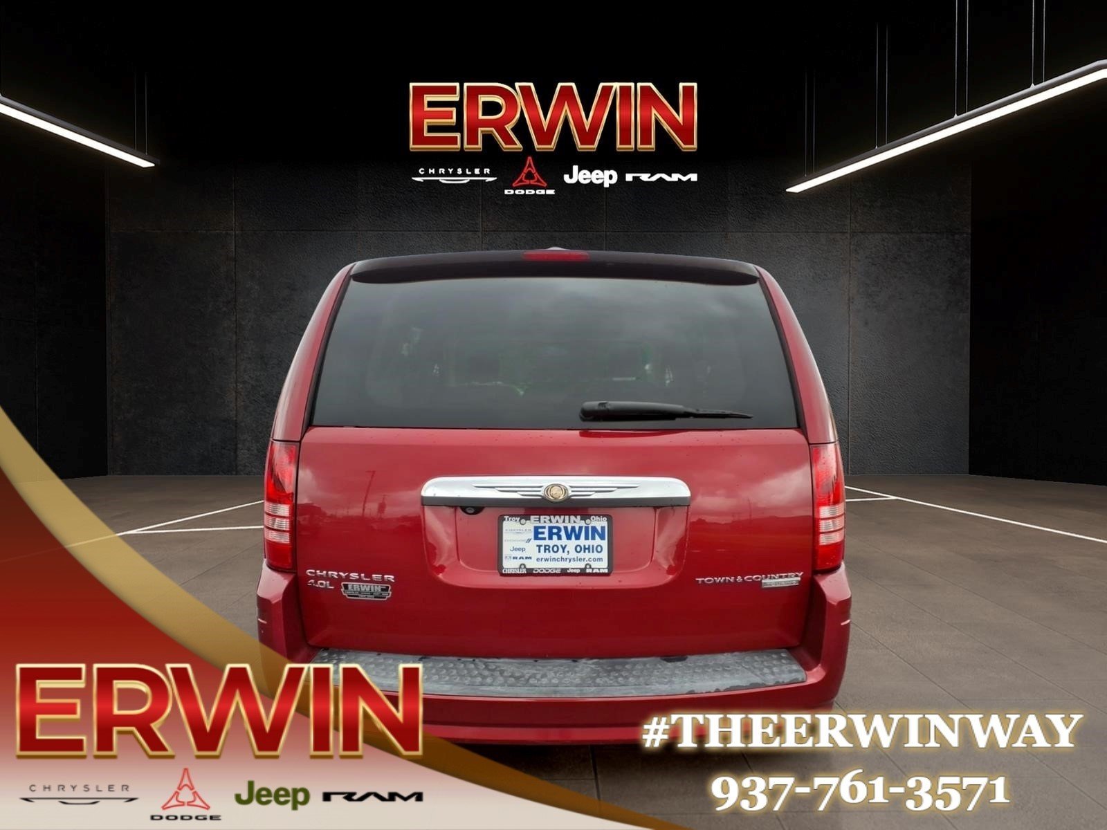 Used 2010 Inferno Red Crystal Pearl Coat Chrysler Touring image 6