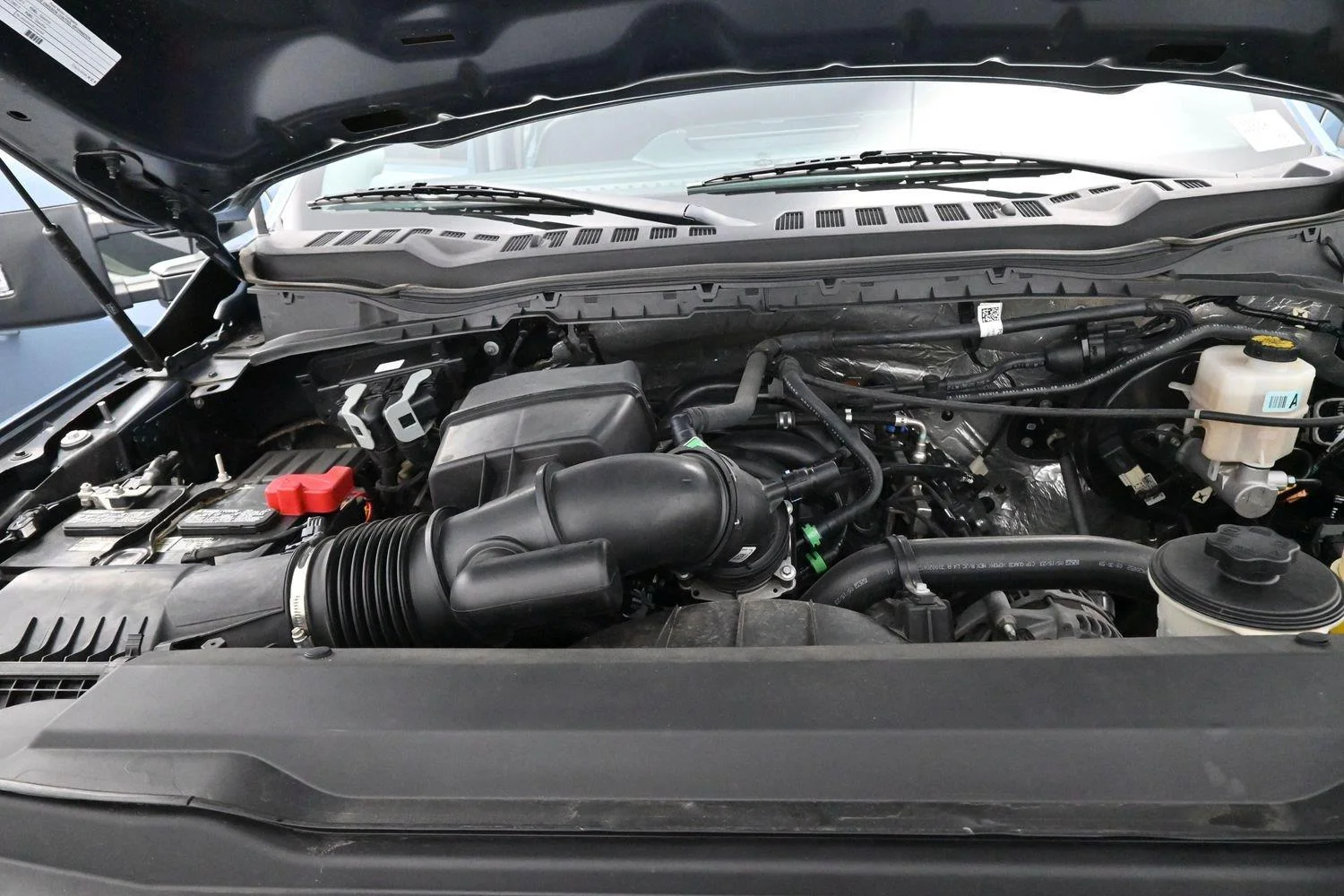 Used 2023 Azure Gray Metallic Tri-Coat Ford Lariat image 39