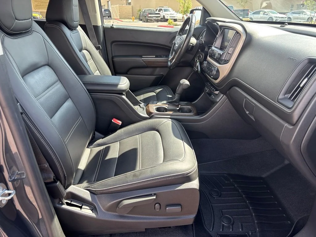 Used 2020 Blue GMC Denali image 19