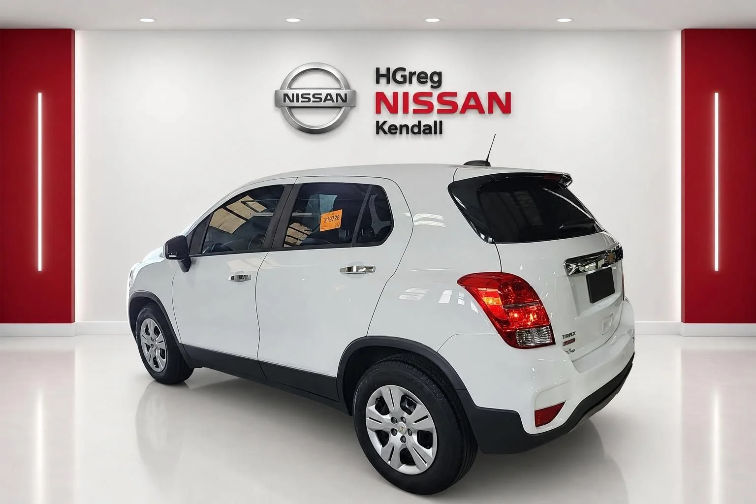 Used 2017 White Chevrolet LS image 4