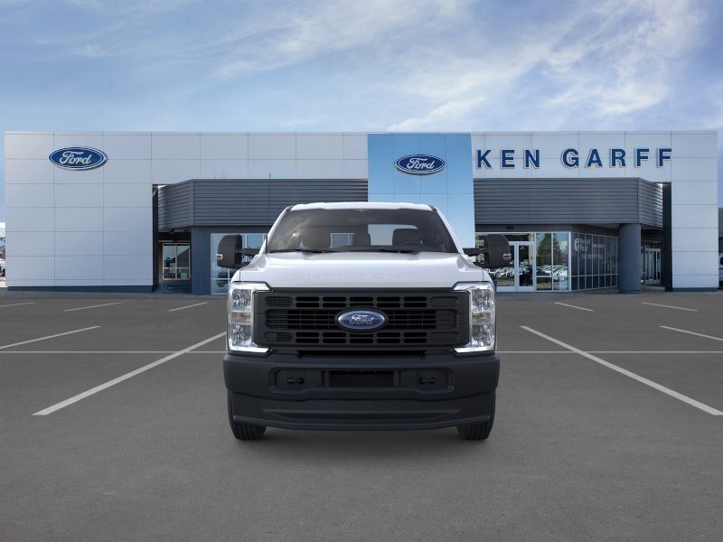New 2026 Oxford White Ford XL image 7