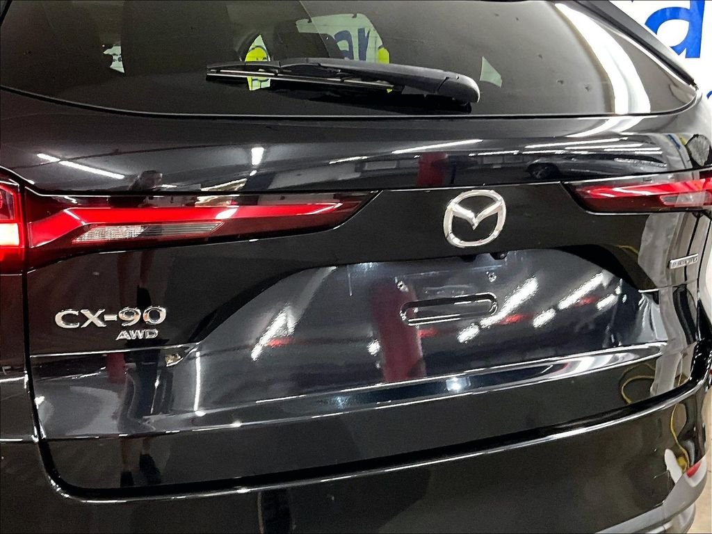 Used 2024 Black Mazda 3.3 Turbo Preferred Plus image 29