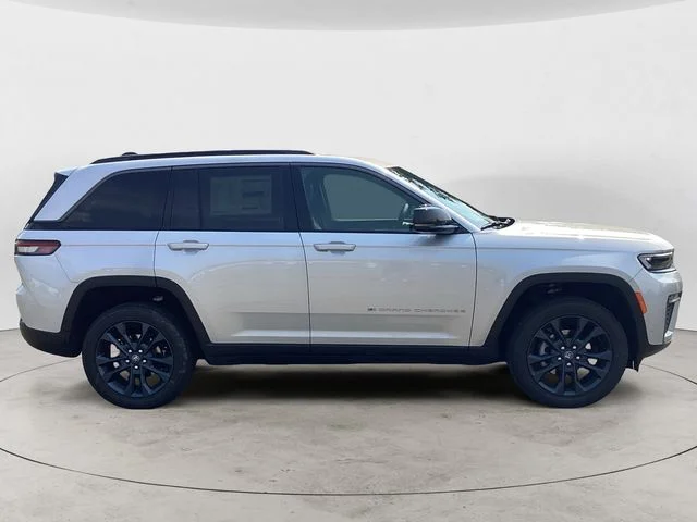 New 2026 Silver Jeep 85TH ANNIVERSARY EDITION 4X4 image 7