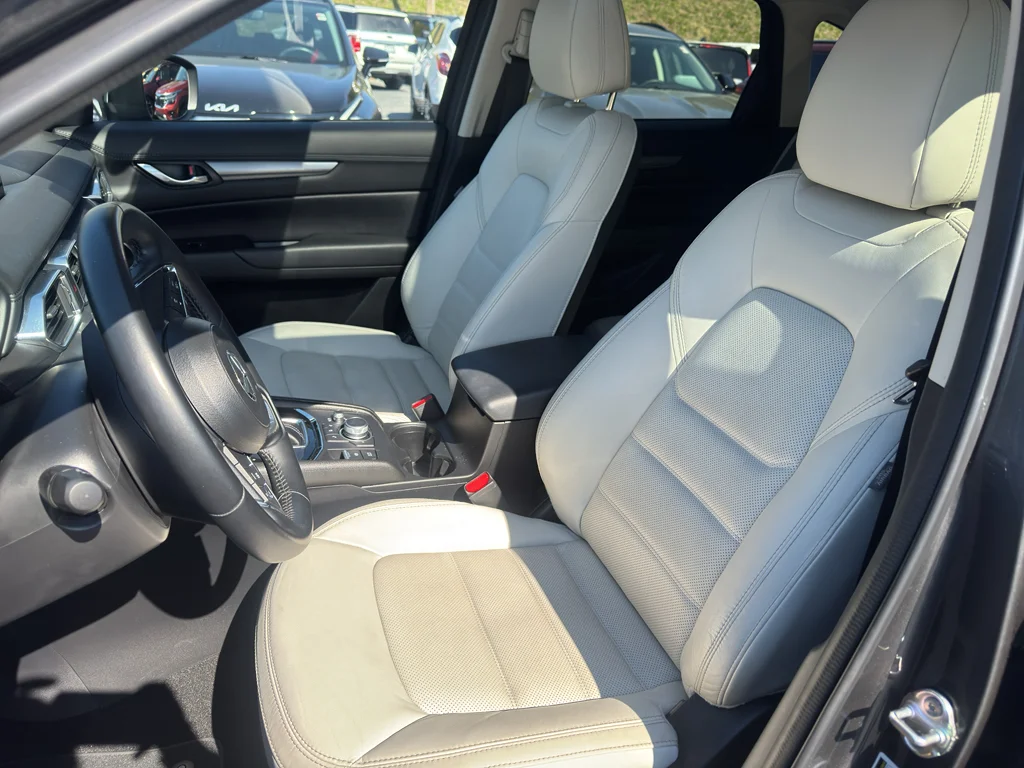 2023 Mazda CX-5 S Preferred package - Photo 9