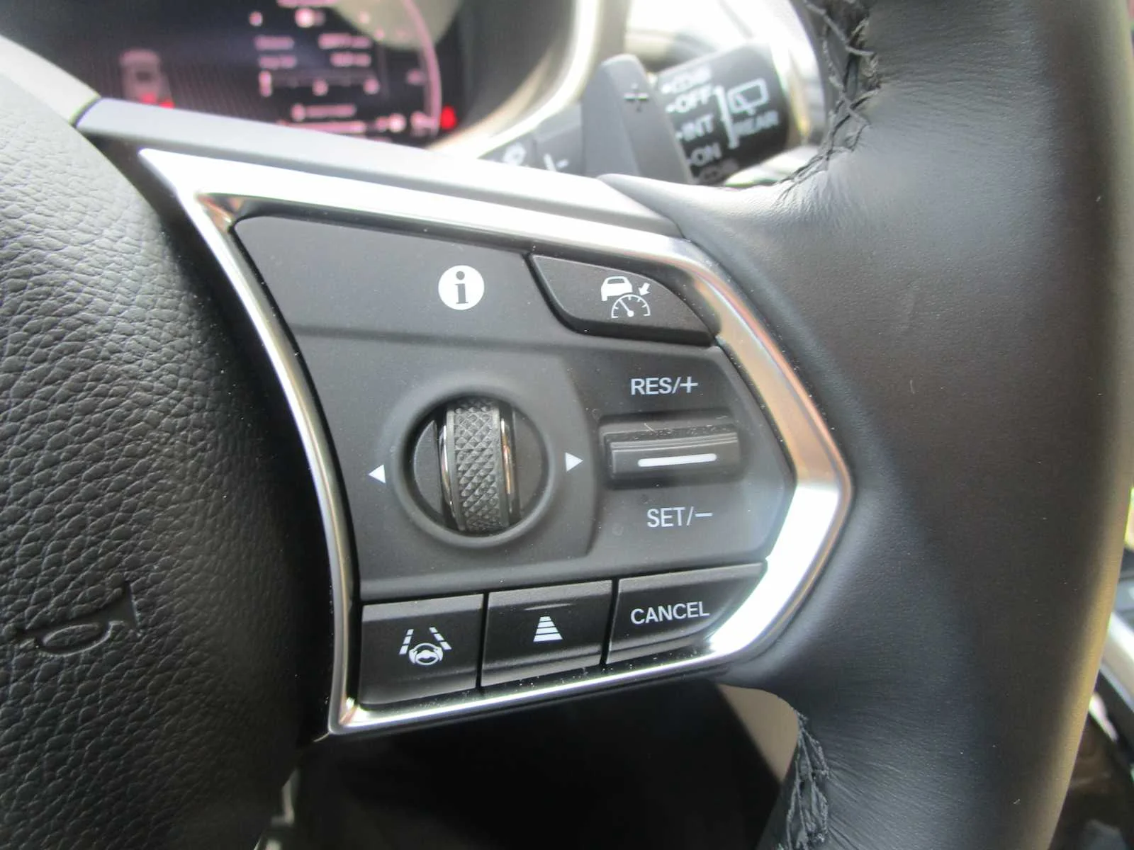 Certified Used 2026 Platinum White Pearl Acura w/Technology Package image 34