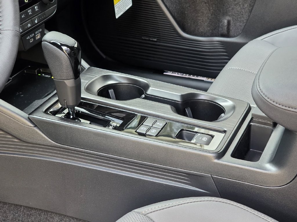2026 Subaru Outback Limited - Photo 27