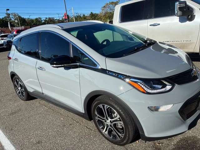 Used 2021 SLATE GRAY METALLIC Chevrolet Premier image 1