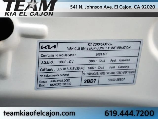 Used 2024 White Kia LXS image 32