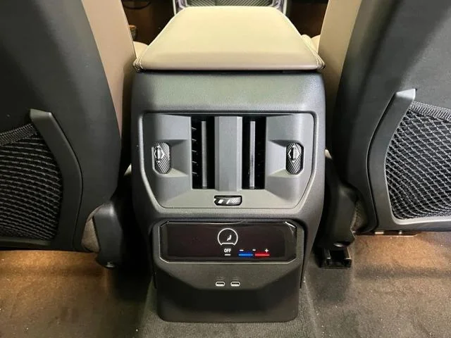 New 2026 Dune Grey Metallic BMW 30 xDrive image 9