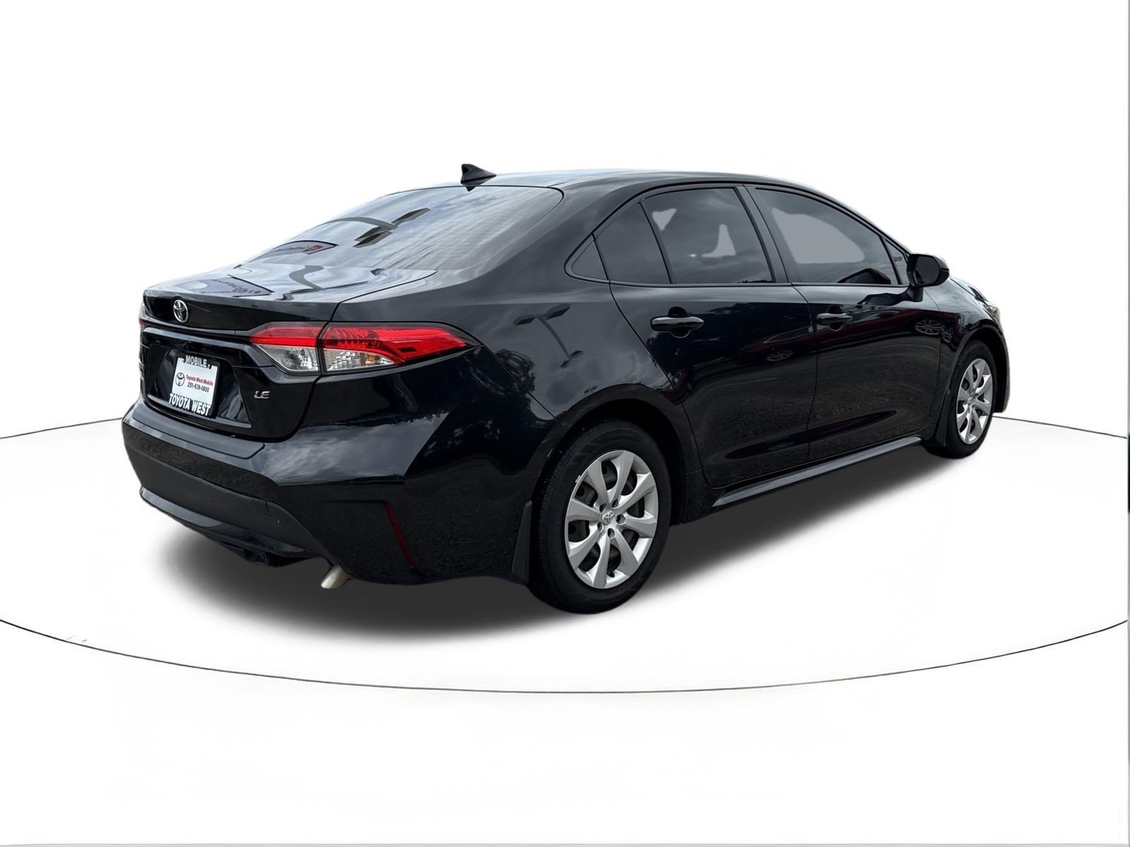 Used 2020 Black Sand Pearl Toyota LE image 3