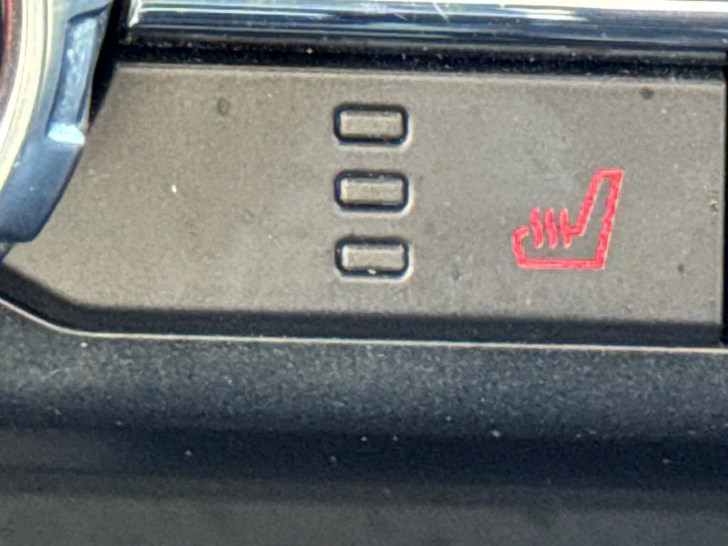 Used 2022 Red Ford XLT image 30