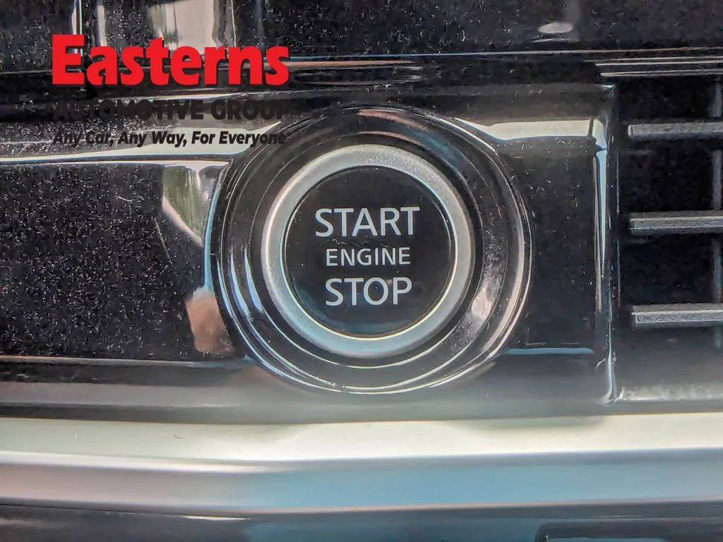 Used 2022 Gray Nissan SV image 34