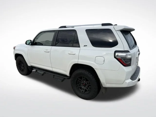 Used 2021 White Toyota SR5 Premium image 5