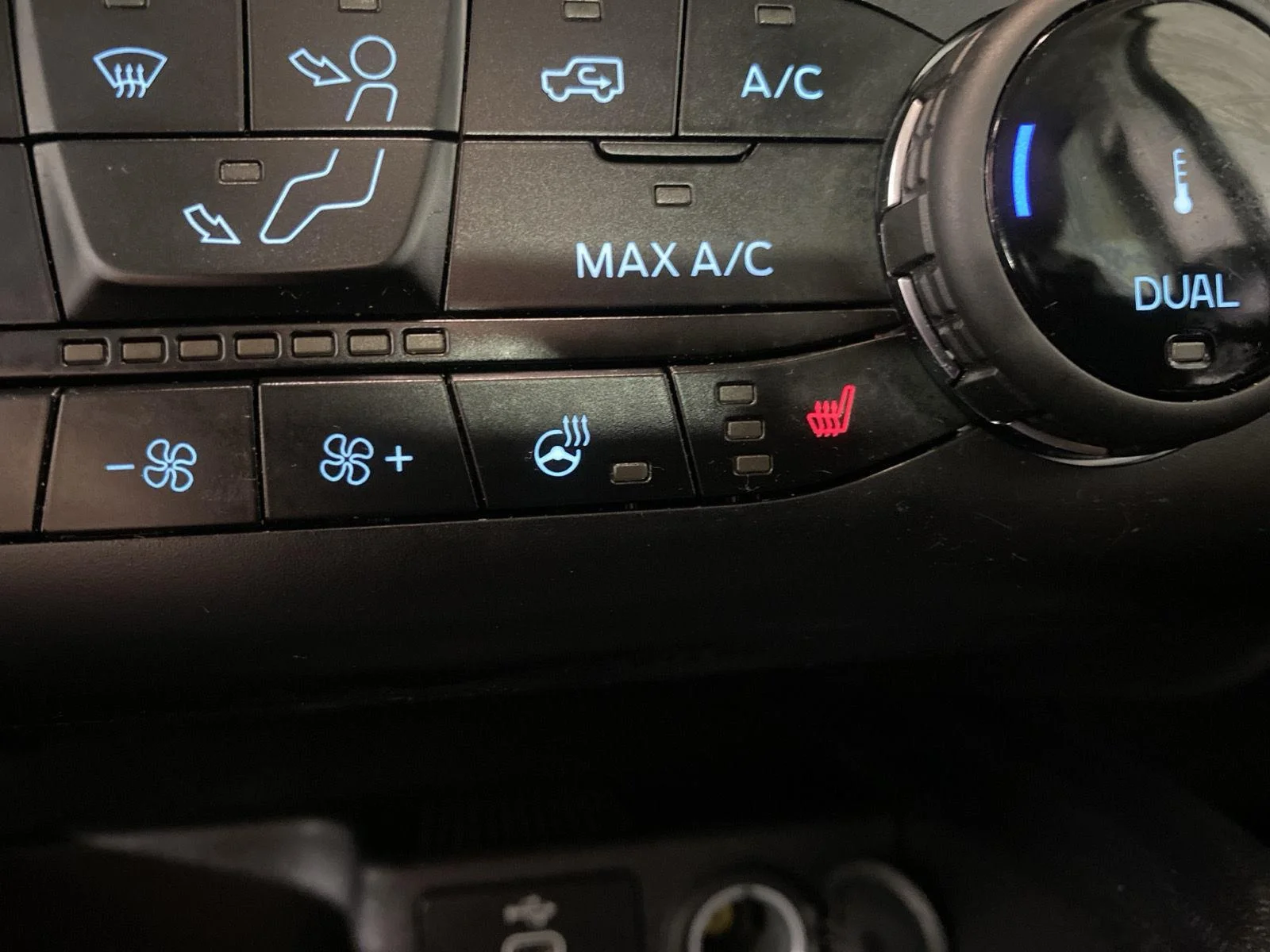 Used 2023 Carbonized Gray Ford Outer Banks image 22