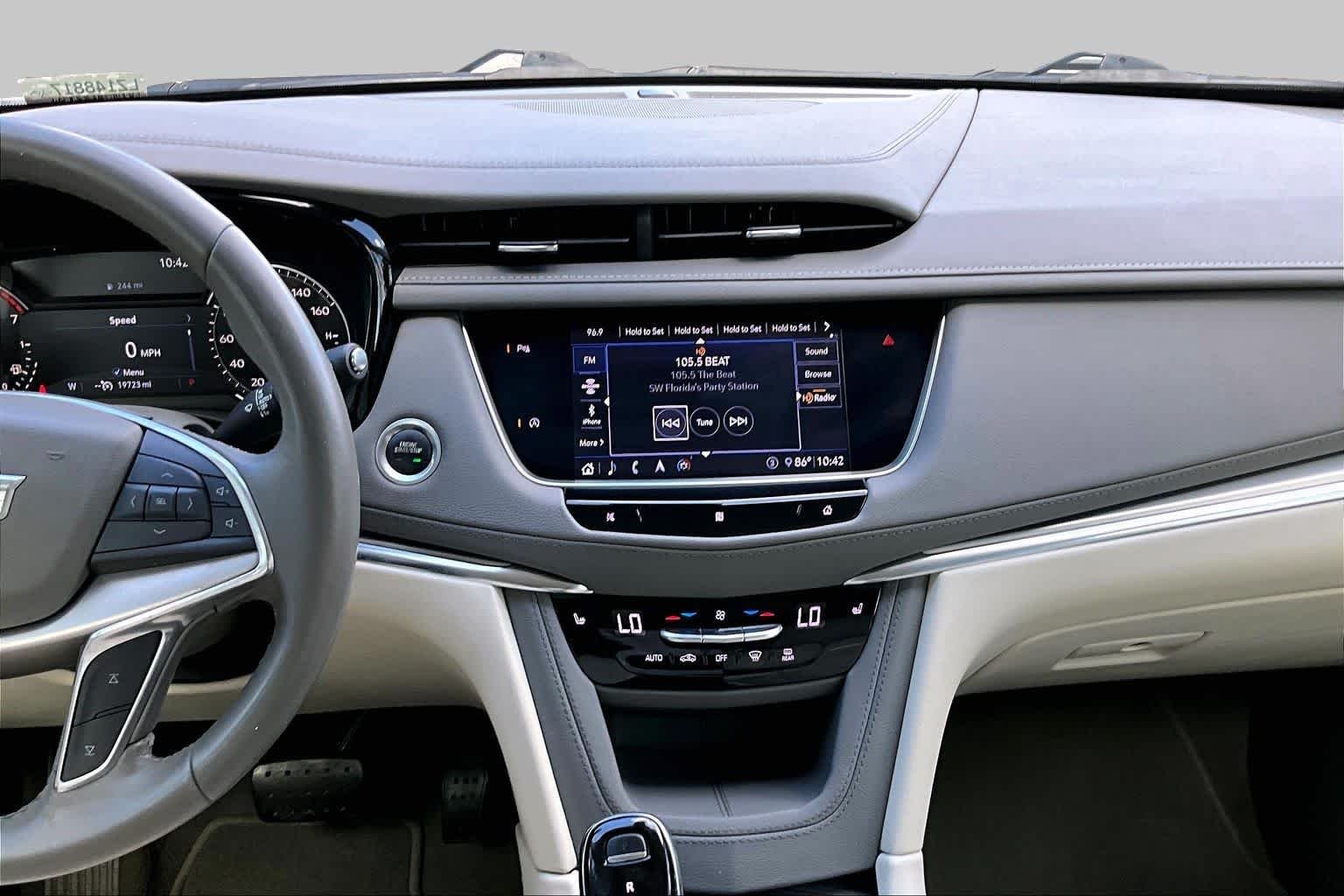 Used 2020 Crystal White Tricoat Cadillac Premium Luxury FWD image 7