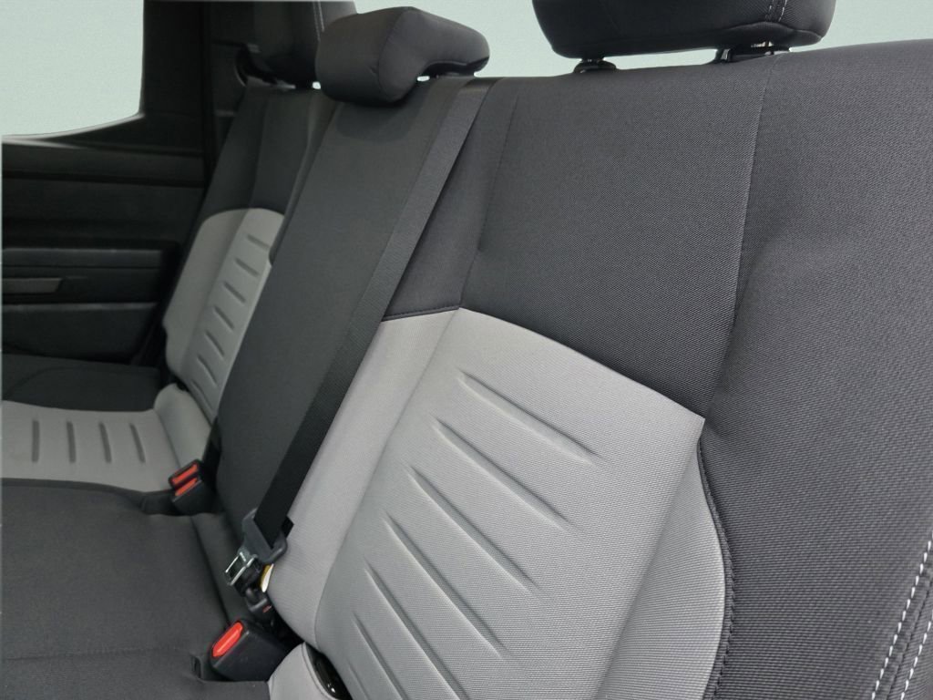 2025 Toyota Tacoma TRD Sport - Photo 31