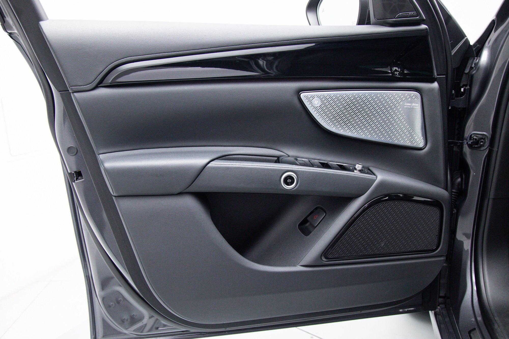 Used 2023 Gray Maserati Modena image 14