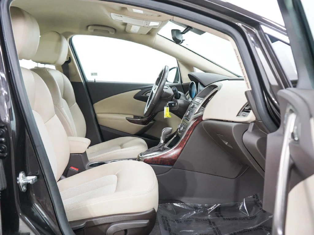 Used 2014 MOCHA BRONZE METALLIC Buick 4dr Sdn image 11
