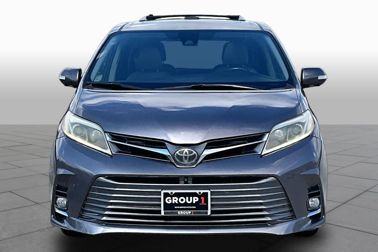 Used 2019 Predawn Gray Mica Toyota Limited Premium image 3