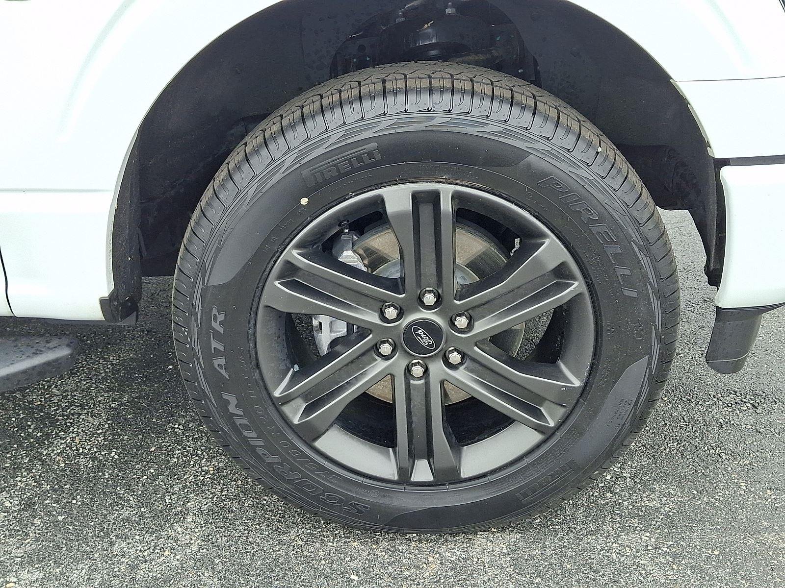 Certified Used 2022 Oxford White Ford XLT image 8