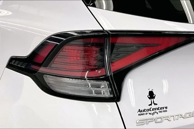 Used 2023 Glacial White Pearl Kia X-Line image 35