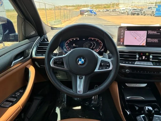 Used 2025 Dark Graphite Metallic BMW xDrive30i image 13