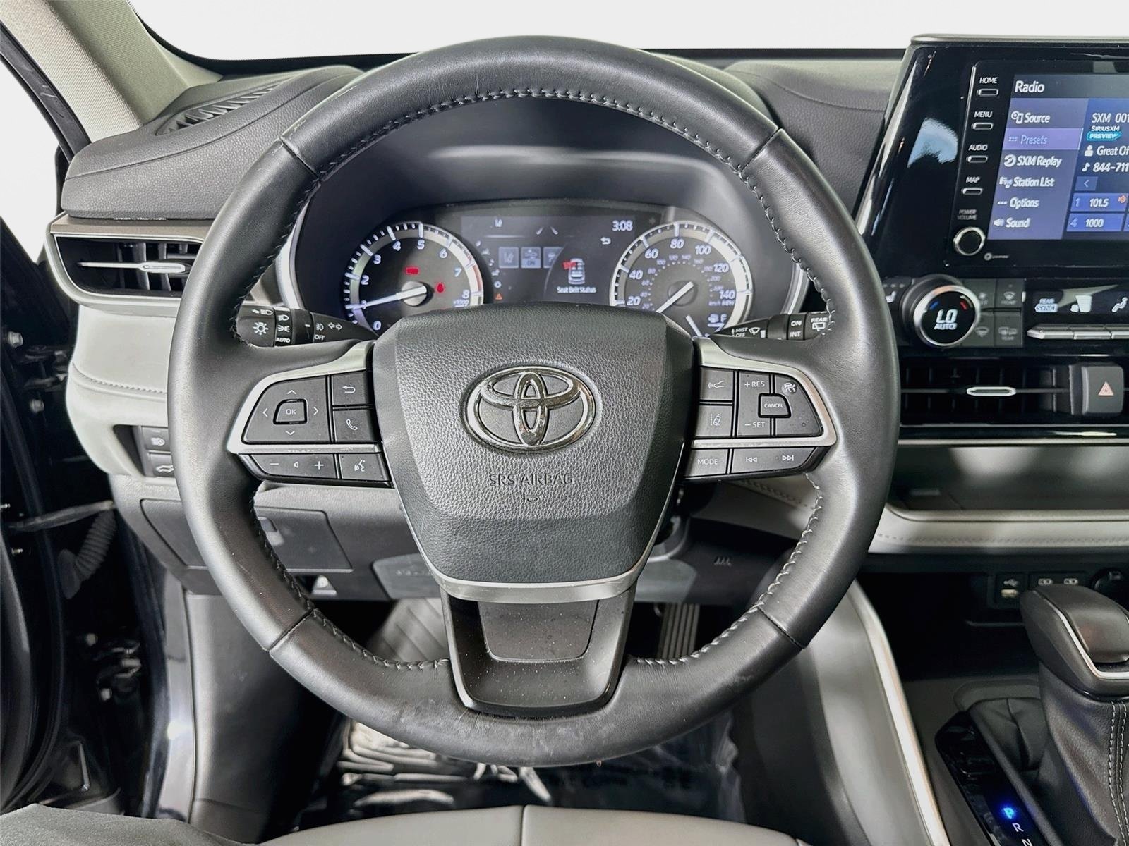 Used 2022 Midnight Black Metallic Toyota XLE image 12